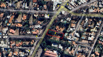 1600 m2 en corazón de Chacras (Viamonte metros Larrea)